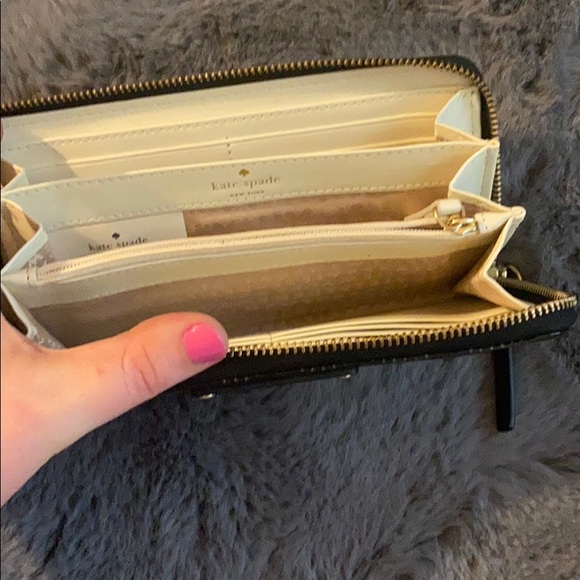 Kate spade wallet - Picture 3 of 3